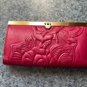 Patricia Nash leather wallet in pink